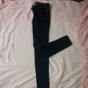 - Dark deninem jeans